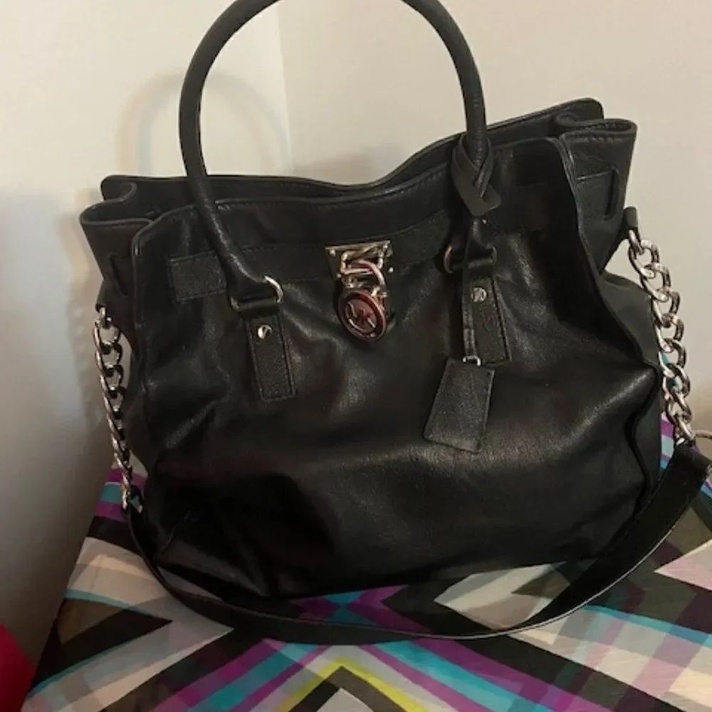 Michael Michael Kors Large Hamilton Black Saffiano Leather shoulder bag